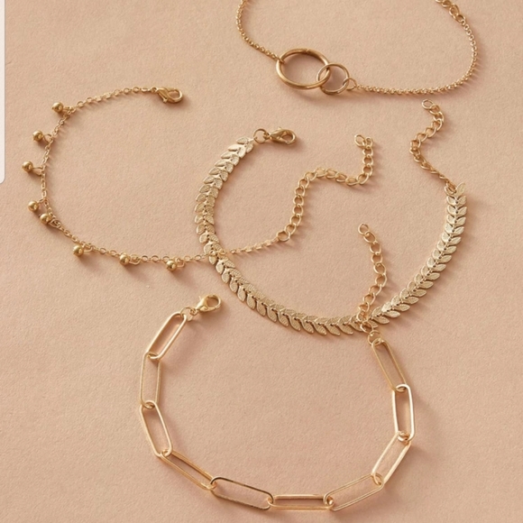*Peaches* Gold Bracelet Set - Picture 3 of 5